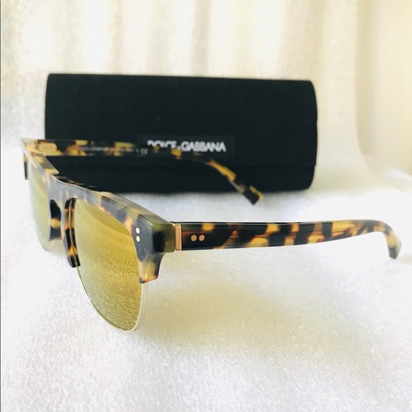 Unisex Dolce & Gabbana Sunglasses - Picture 4 of 9